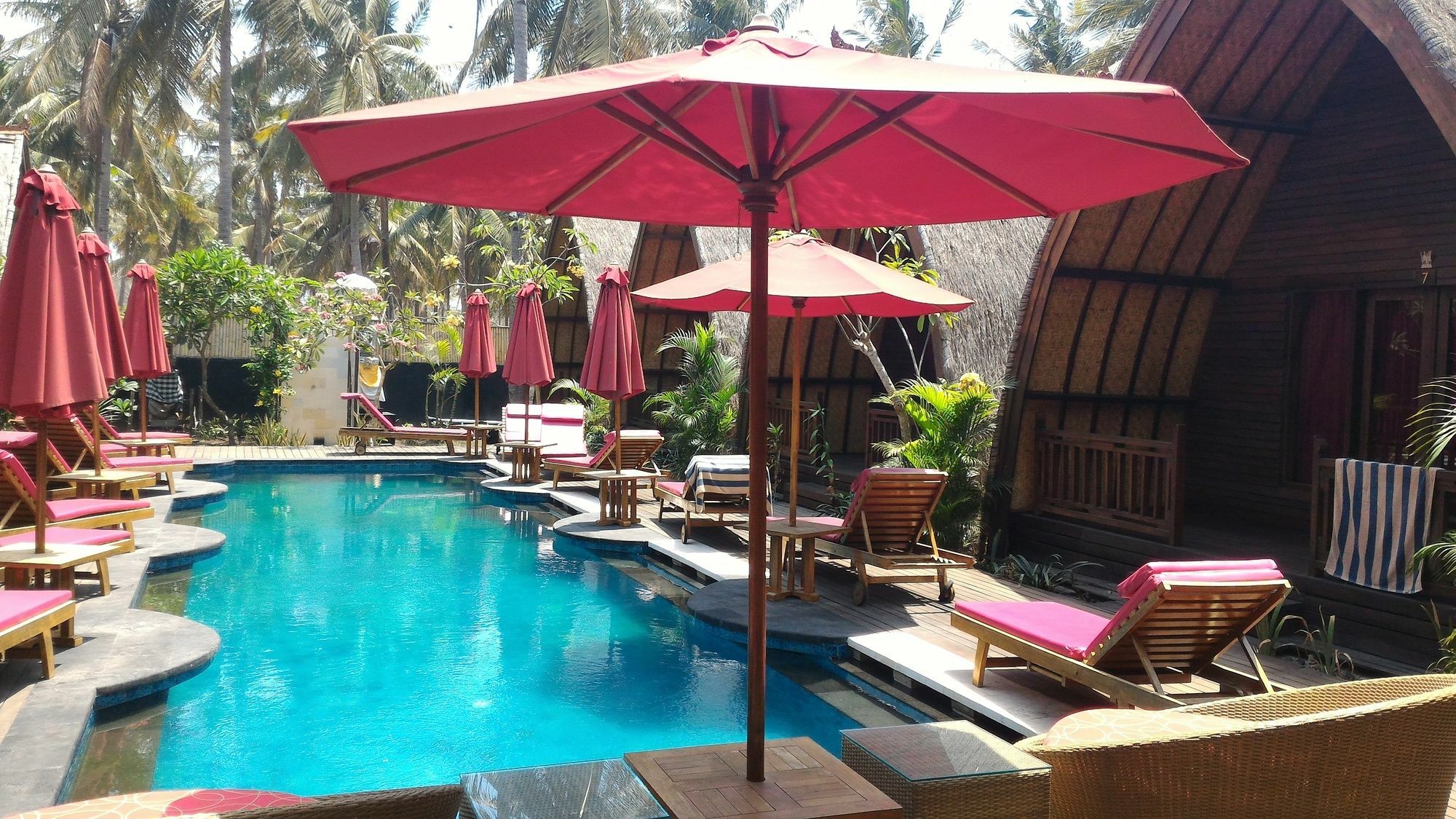 D'Wahana Resort กีลีตราวางัน ภายนอก รูปภาพ