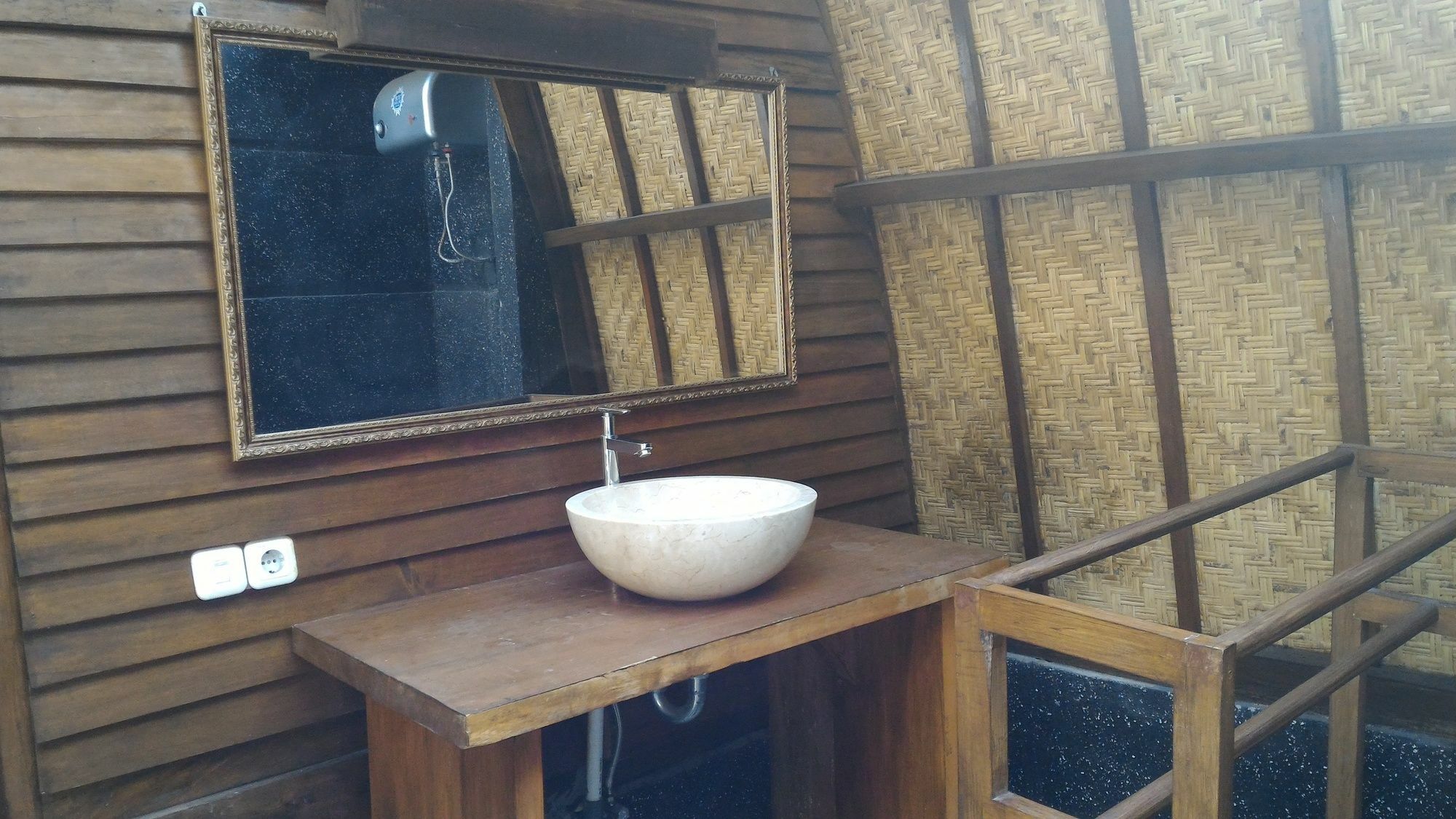 D'Wahana Resort กีลีตราวางัน ภายนอก รูปภาพ
